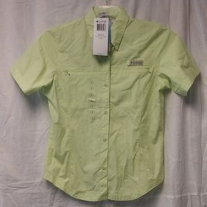 Ladies Columbia Sportwear Shirt